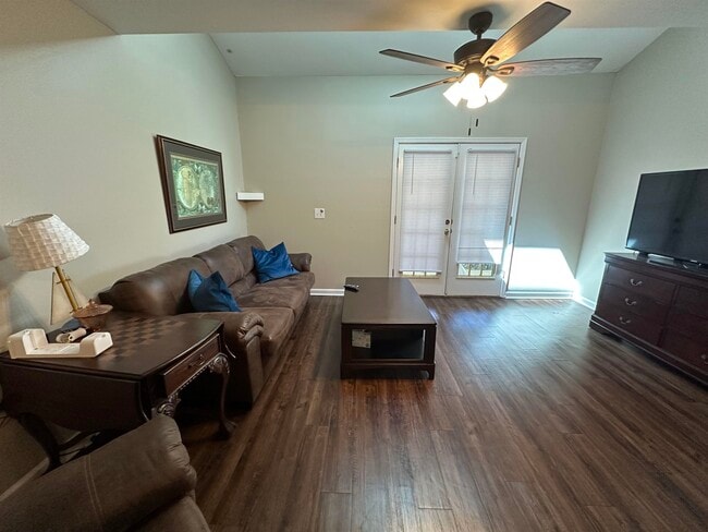 Building Photo - 2188 Timberwood Cir N