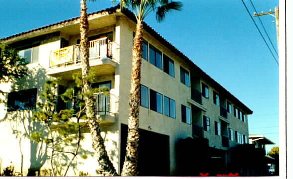 Primary Photo - 928 W 9th St