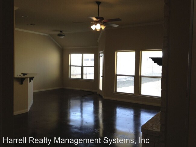 Building Photo - 3 br, 2 bath House - 602 Park Wood
