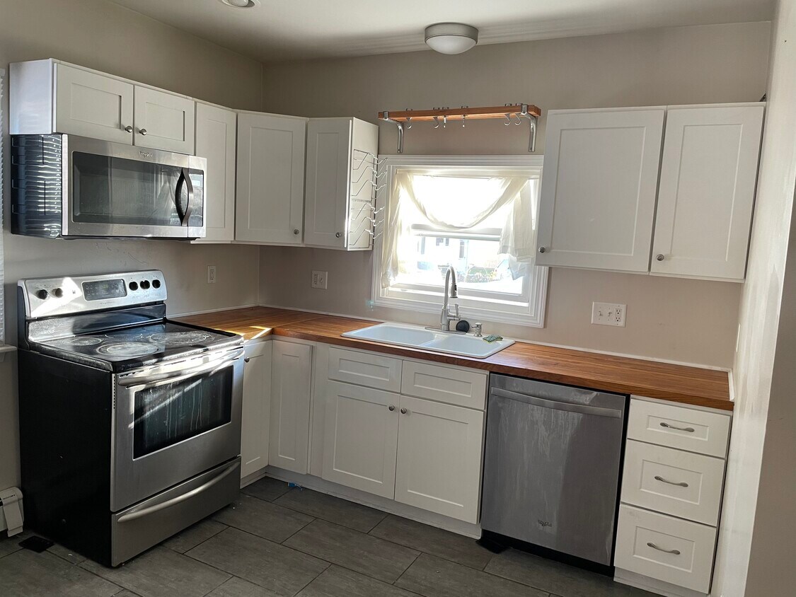 Foto principal - 178 Chandler Ave
