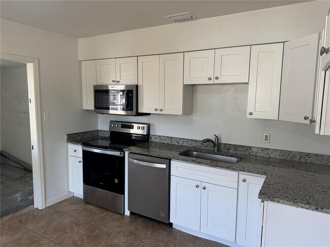 Foto del edificio - 10935 N 14th St