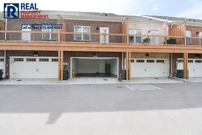 Photo - Gorgeous luxury 2BD/2.5BA M'boro townhome across from MTSU! Attached garage & washer/dryer!