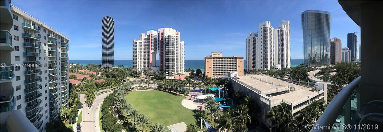 Primary Photo - 19370 Collins Ave