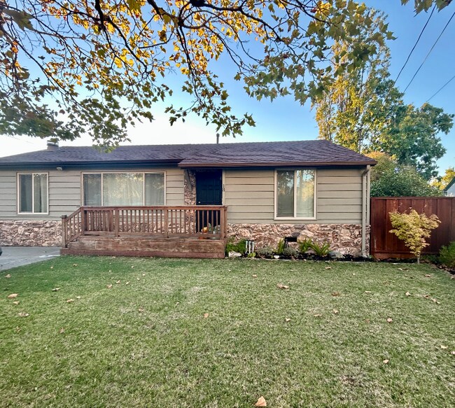 Foto del edificio - 18 Vista Grande Ave