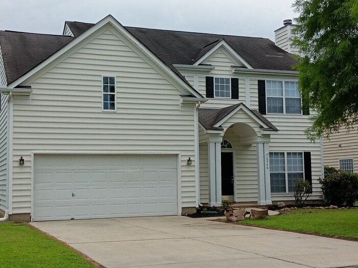 Primary Photo - 2540 Governors Pointe Ct NE