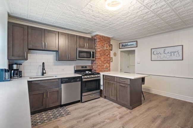 Photo - Tastefully updated  2-Bed, 1-Bath Gem in Troy Hill! House