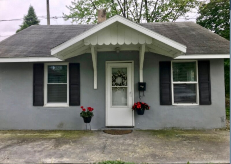 Foto principal - 321 SW Circle Dr