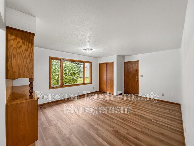 Foto del edificio - 3231 1st St N