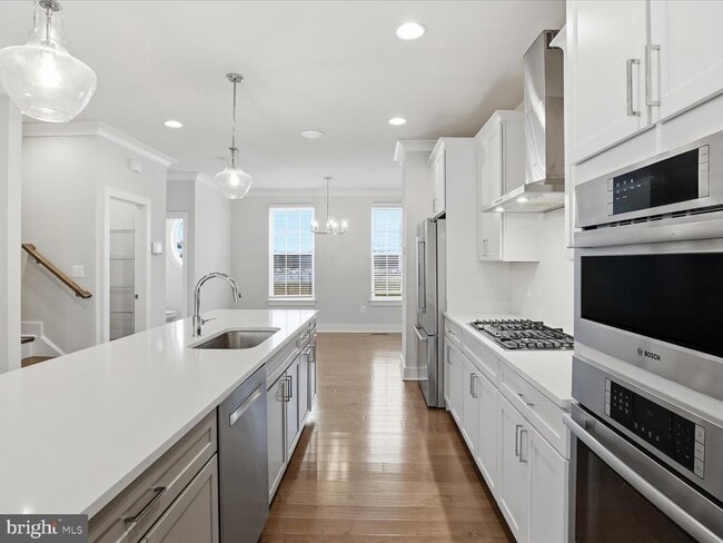 Building Photo - 5266 Ridgeview Retreat Dr