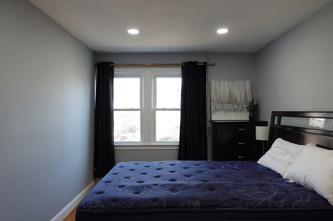 Foto del edificio - 1228 18th St NE