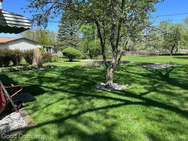Foto del edificio - 6284 Woodsdale Dr