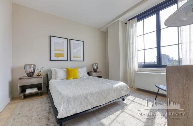 Building Photo - 0 bedroom in FLUSHING NY 11354