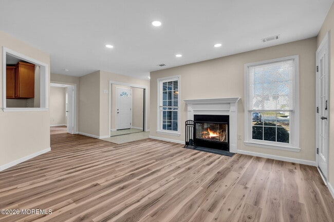 Building Photo - 435 Hancock Pl