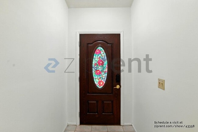 Foto del edificio - 6805 S Sheridan Rd