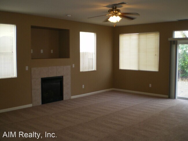 Foto del edificio - 4 br, 2.5 bath House - 5331 BACCUS WAY