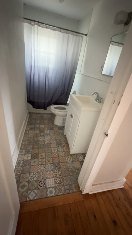 Building Photo - 664 Black Walnut Rd