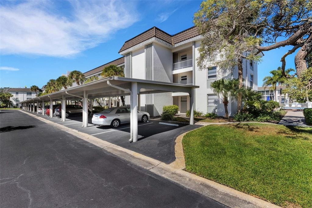 Foto principal - 4360 Chatham Dr