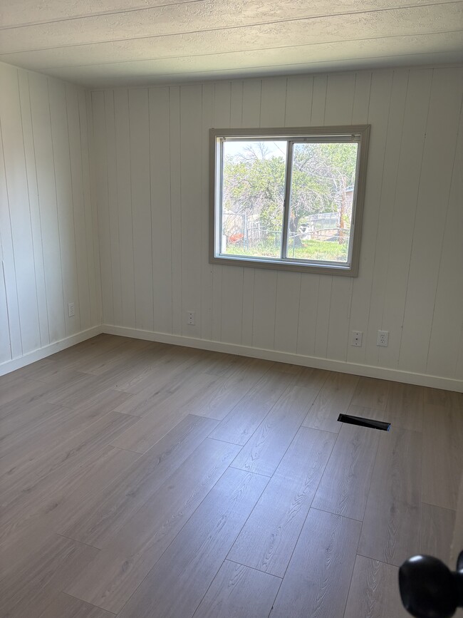 Building Photo - 4435 N Romero Cir E