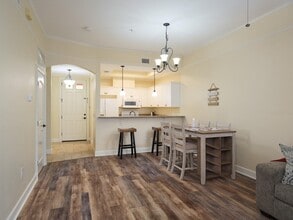 Building Photo - 1320 NW 3rd Ave