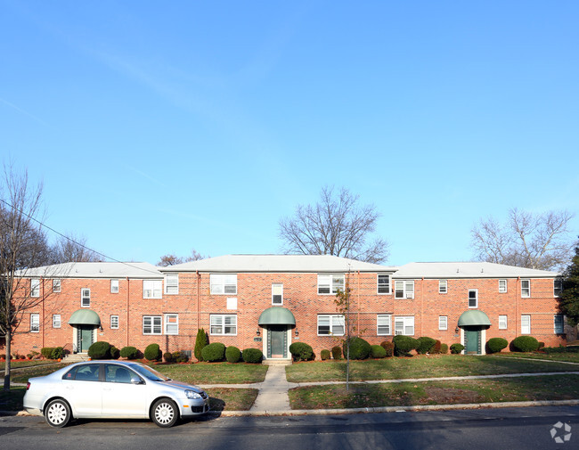 Building Photo - Cedar Lane Manor Apartments