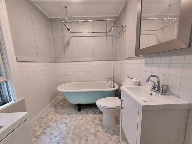 Foto del edificio - 1 Br Duplex