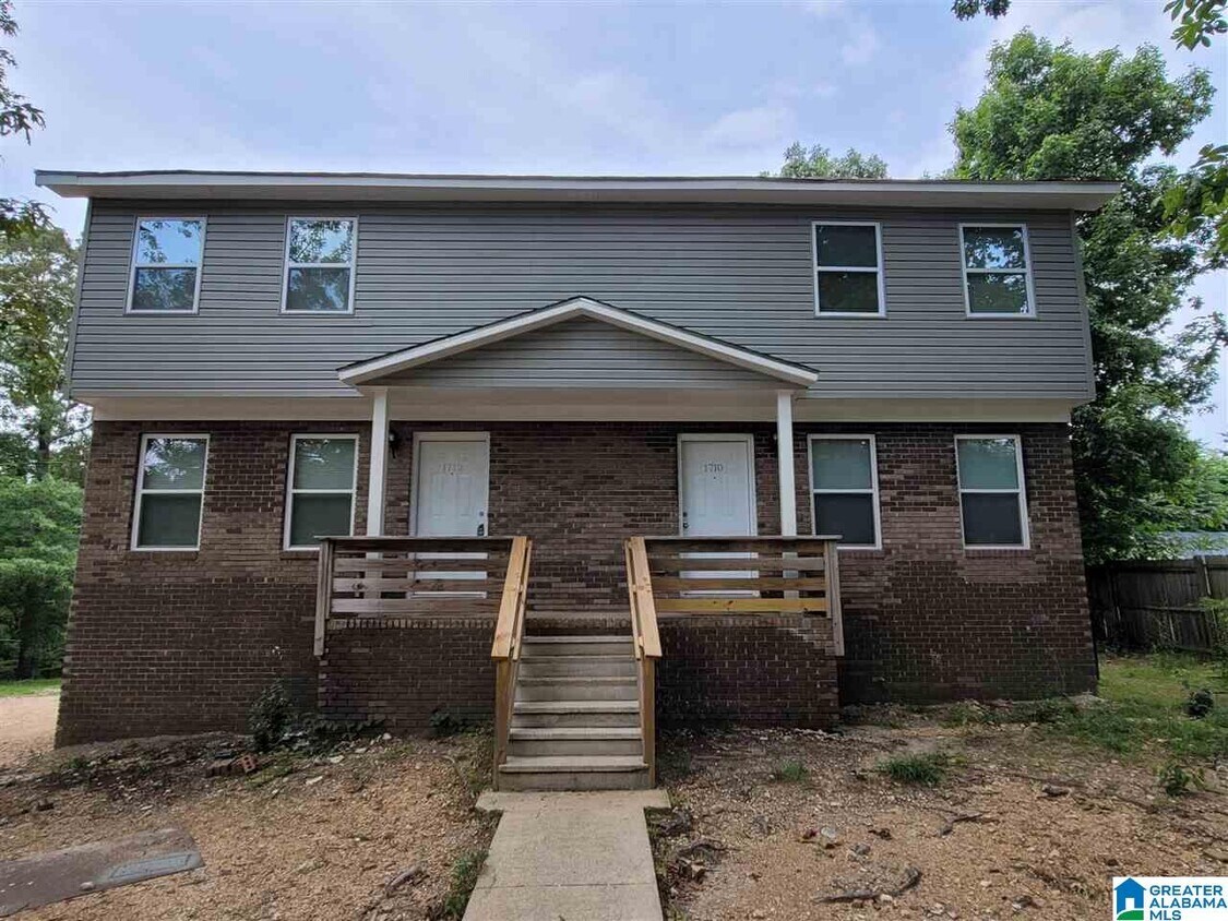 Foto principal - 1710 6th Pl Cir NW