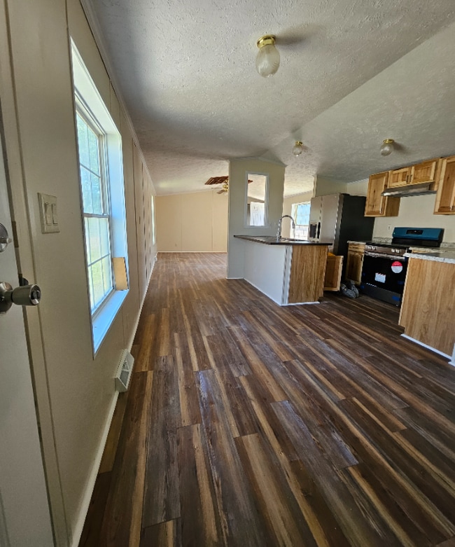 Foto del edificio - 324 W Front St