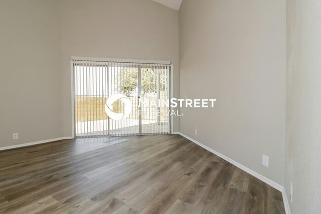 Building Photo - 3 Bedroom Pet-Friendly Home in PEORIA, AZ ...