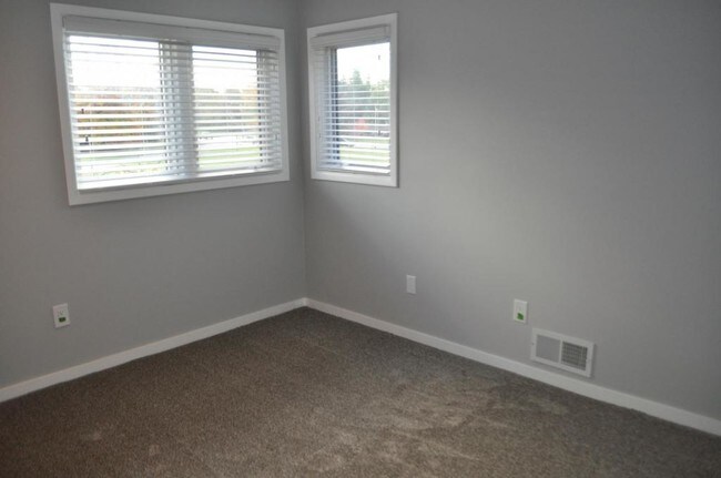 Building Photo - 1268 Hillburn Ave NW