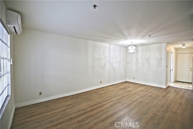 Foto del edificio - 1211 Huntington Dr