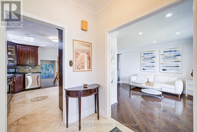 Photo du bâtiment - 98 Weldrick Rd W