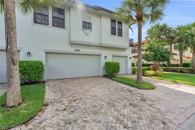 Building Photo - 1391 Santiago Cir