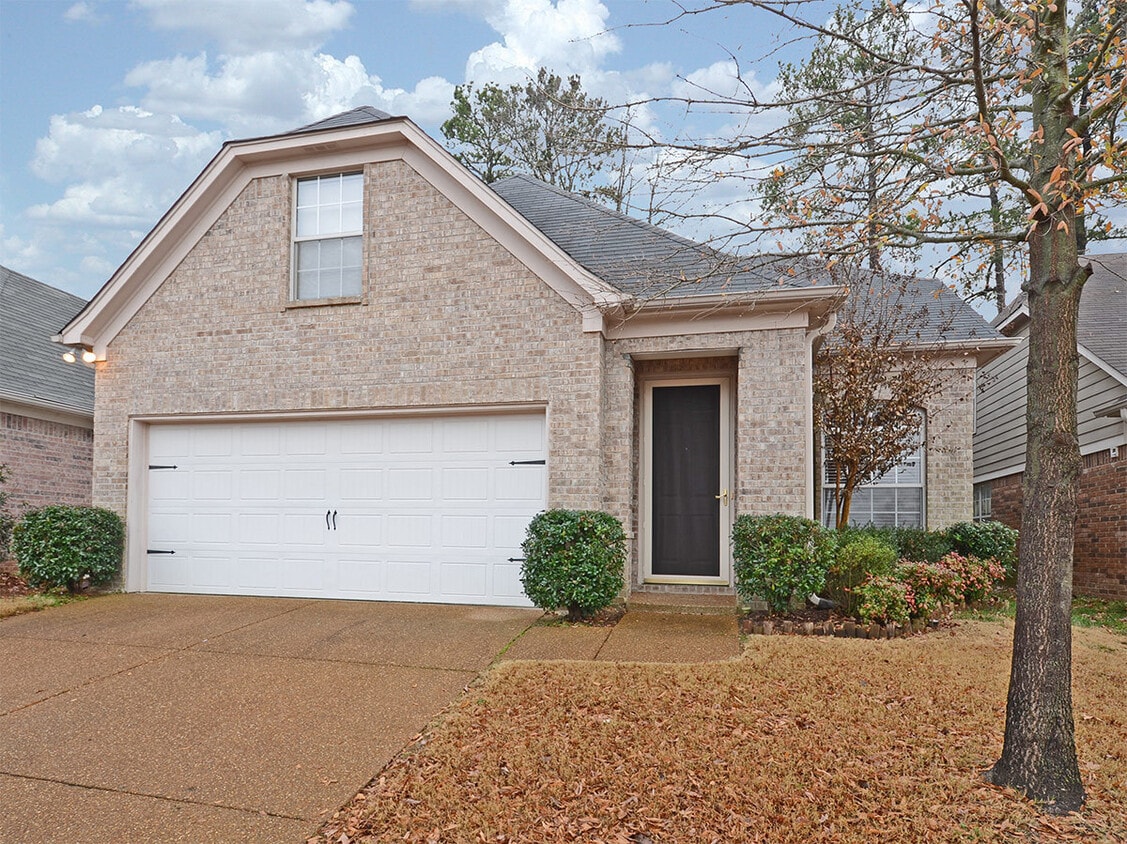 3 bed, 2.5 bath near Shelby Farms - 3 bed, 2.5 bath near Shelby Farms