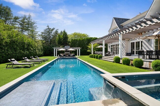 Foto del edificio - 48 Harvest Ln