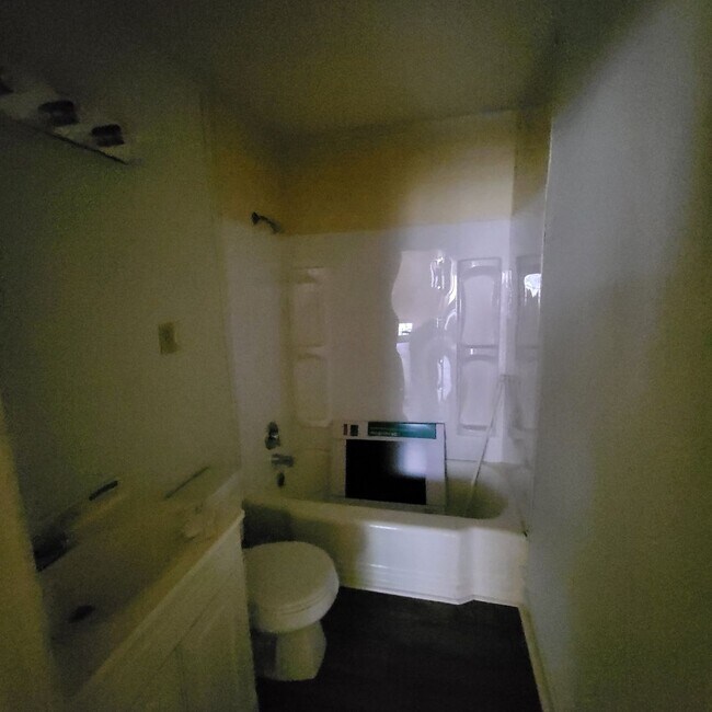 Foto del edificio - 120 Hillcrest Dr