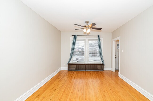 Building Photo - 1327 Harvey Ave