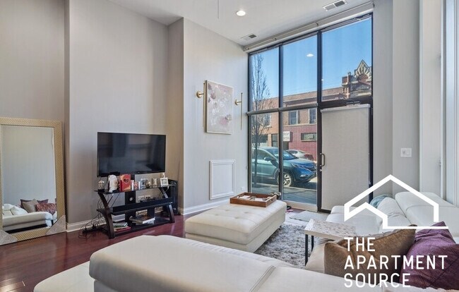 Building Photo - 3507 N Elston Ave