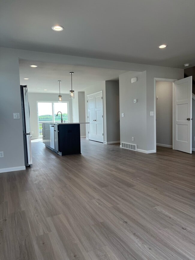 Building Photo - 2407 Wildcat Dr