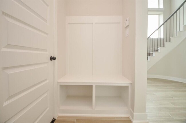 Building Photo - 24723 Harrow Mdw Dr