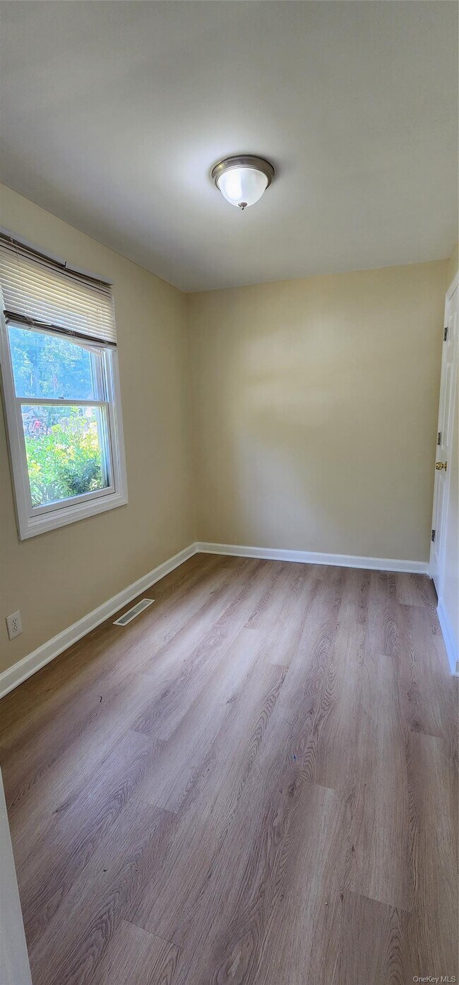 Foto del edificio - 117 Alder Dr