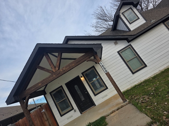 Building Photo - 1650 Ruthdale Dr