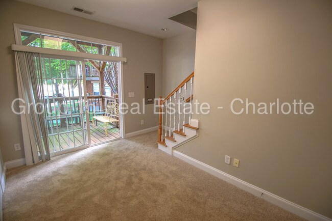 Building Photo - Downtown Matthews - Dual Master BR's