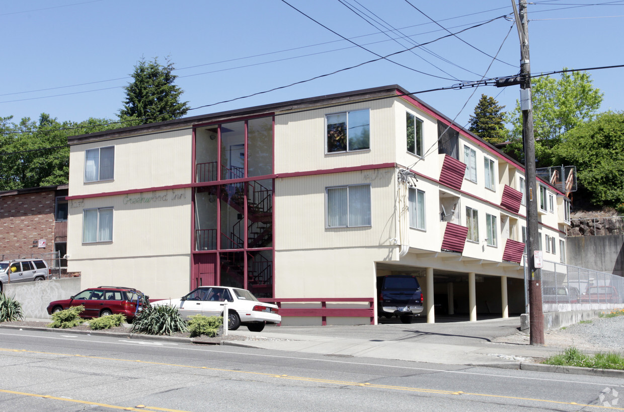 Building Photo - Greenwood Inn