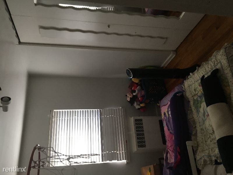 Primary Photo - 2 br, 1 bath Condo - 7 Romaine Ct
