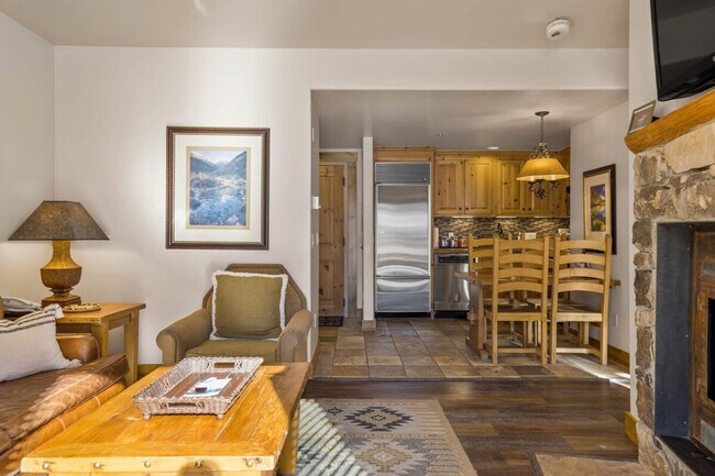 Foto del edificio - 457 Mountain Village Blvd