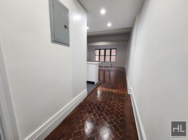 Building Photo - WEST 73 STREET