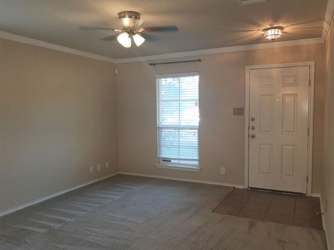 Foto del edificio - Well Maintained 3 Bedroom Home in Converse