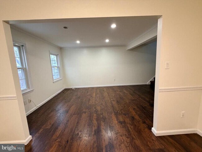 Foto del edificio - 9504 Covington Pl