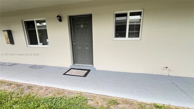 Building Photo - 701 SW 15th Ave