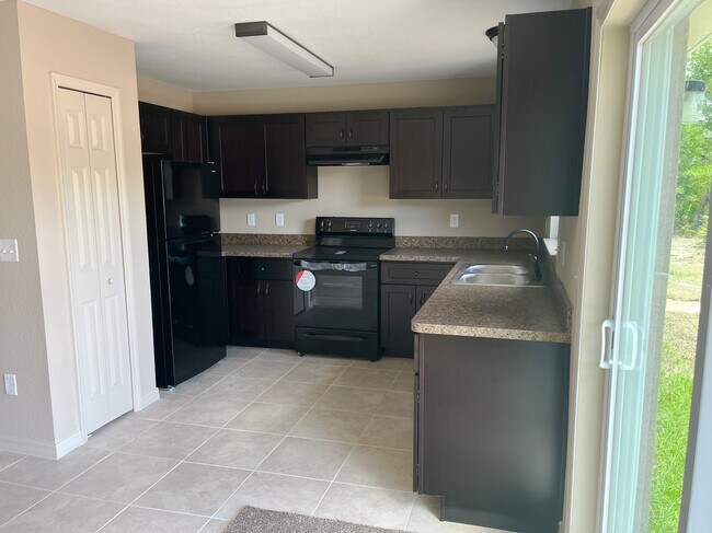 Foto del edificio - Quick Move In! Beautiful 3BR/2BA Home for ...
